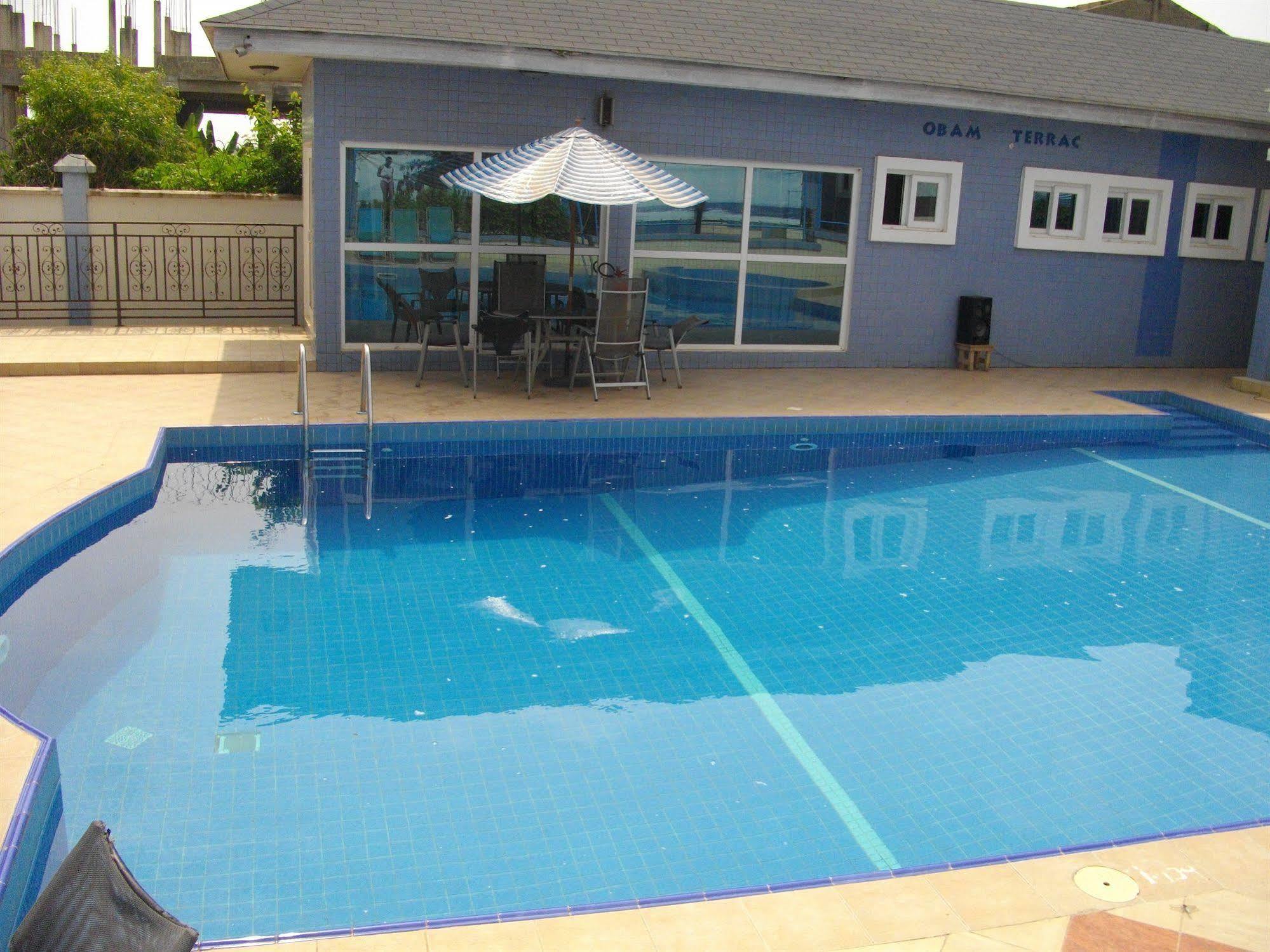 De Holiday Beach Hotel Kokrobite Luaran gambar